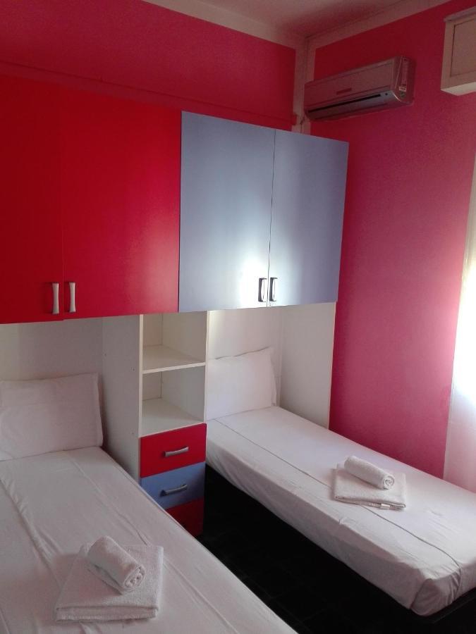 Hotel Villa Lorena Rimini Buitenkant foto