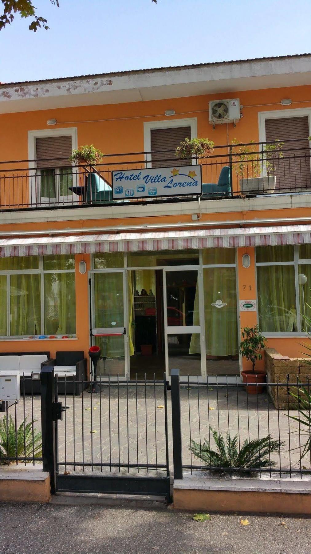 Hotel Villa Lorena Rimini Buitenkant foto